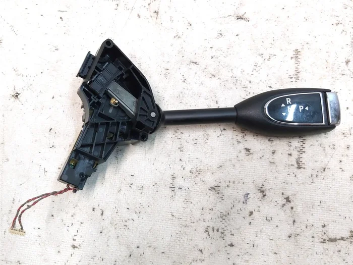 Gangwahlschalter in Lenksäule Tesla Modell 3 1097662-00-N