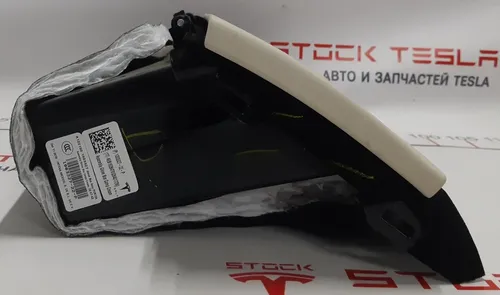 31 Glove box (glove box) 13A PUR CREAM Tesla modello S REST, modello X 1003327-22-P