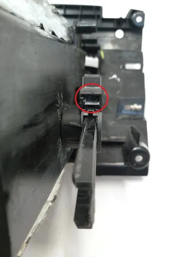 Бардачок ( ящик рукавички ) 13A PUR CREAM без приводу з пошкодженням Tesla model S REST , model X 1003327-22-P