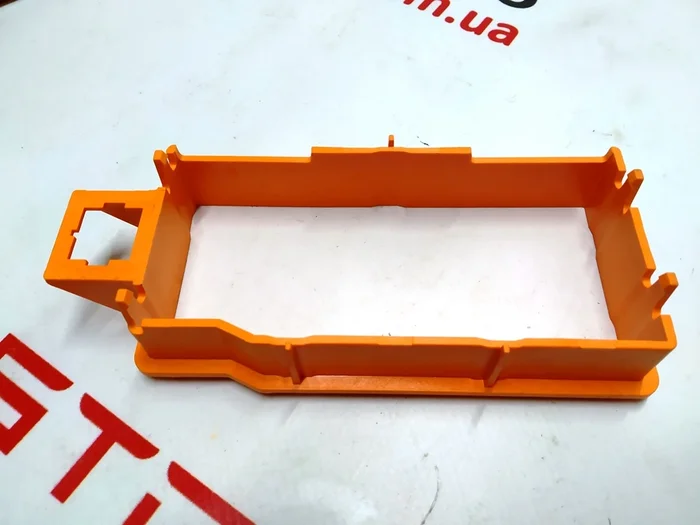 Корпус запобіжника високої напруги акумулятора верхня частина Tesla model S 1004396-00-B