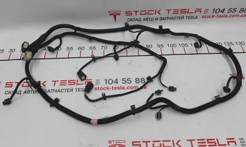 1 Kabeláž předního nárazníku (6 parkovacích senzorů) Tesla model S REST 1004420-04-T