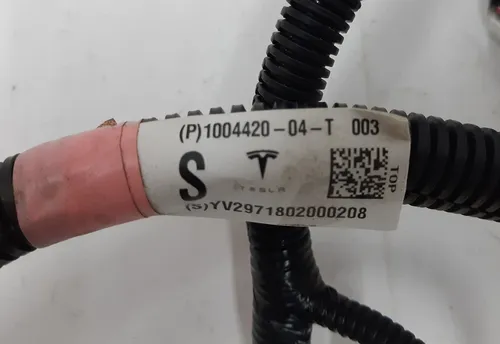 1 Kabeláž předního nárazníku (6 parkovacích senzorů) Tesla model S REST 1004420-04-T