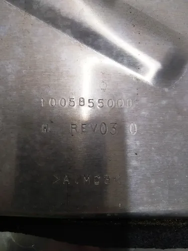 1 Накладка внутрішні двері передньої правої (метал) Tesla model S, model S REST 1037846-00-D