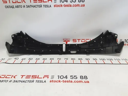 1 Пластик підкапотного боксу передній структурний RWD (хром накладки) Tesla model S 1051618-00-A