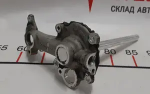 1 Kylröret på motorrotorns inre med konsolen Tesla Model S, Model S vila 100606-10-