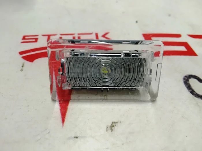 11 Ліхтар підсвічування Tesla model S, model S REST, model X, model 3 1007151-70-E