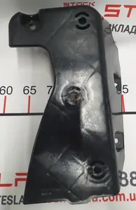 Panel til afslapning af førerens fødder Højre plast Tesla Model S, Model S REST 1007280-00-A