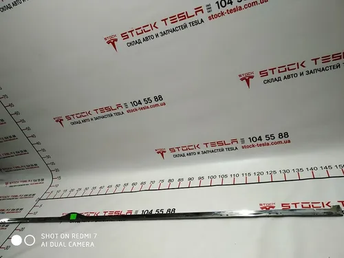 1007309-00-C 몰딩 실 트림 왼쪽 금속 RWD Tesla 모델 S 1007309-00-C