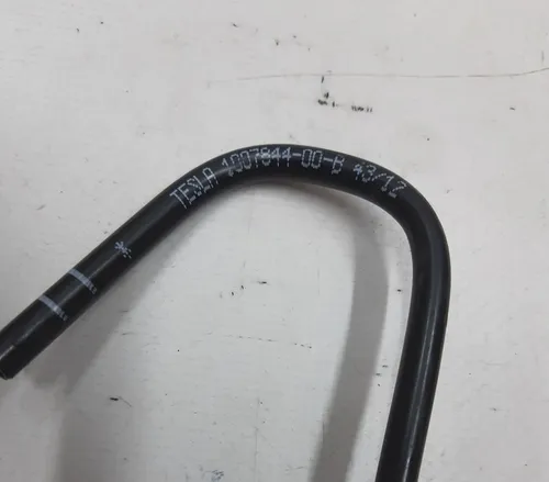 4 Ventilblockrohr für Luftfederung (klein) Tesla Modell S 1007844-00-B