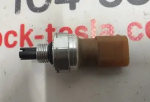 Датчик тиску та температури системи кондиціонування Tesla model S, model S REST, model X 1008515-00-B