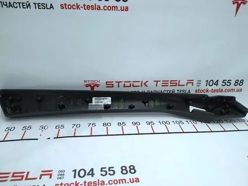 34 Rivestimento interno superiore scheda portiera anteriore destra (PUR 12A NERO, pelle liscia) Tesla Model S, Model S REST 1009307-02-E