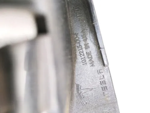 6 1012215-00-F pmng Moldura del umbral izquierdo decorativo (plástico) PMNG Tesla modelo S, modelo S REST 1012215-00-G