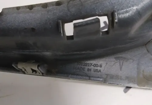 6 Door sill molding right decorative (plastic) PBCW Tesla model S, model S REST 1012217-00-G