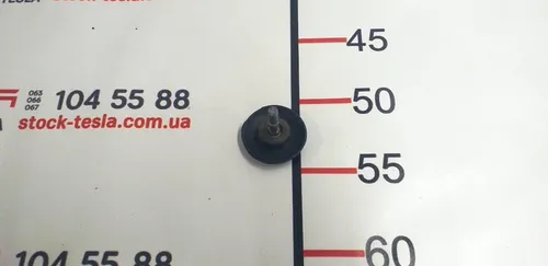 5 Bullone di regolazione del vano motore (fungo) 6MM Tesla modello S, modello S REST 1012602-00-E