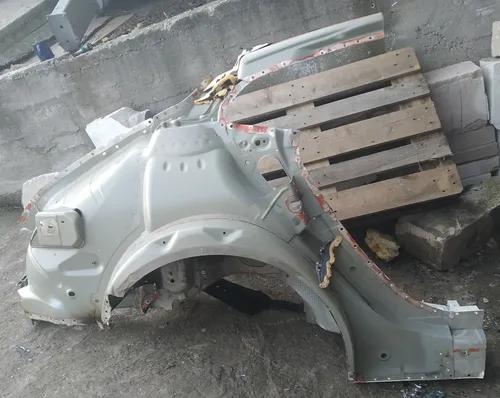 20 Чверть задня права склянка у зборі з кузовними панелями колісної арки та лонжероном RWD Tesla model S 1024367-S0-A