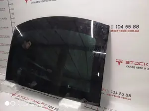 Скло люка Tesla model S 1026856-S0-C