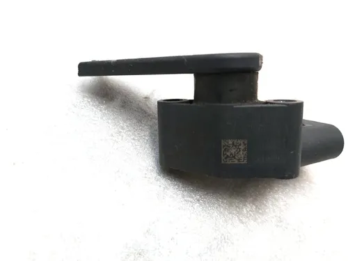 Højre bageste luftaffjedringsniveausensor (brudt håndtag) Tesla model X 1027976-00-A