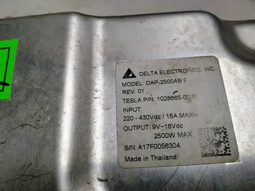 9 DCDC konverter REV01 Tesla model S, model S REST 1028665-00-E