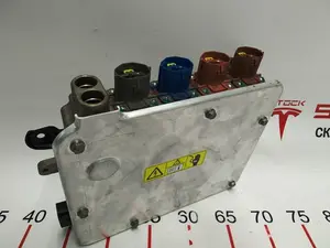 Джаншен ​​бокс передній AWD Tesla model S 1028843-01-C