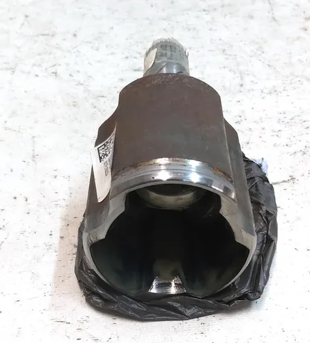 Sestava vnitřního kloubu CV předního hnacího hřídele s trojitým hrotem a pojistným kroužkem Tesla model S, model S REST 1030615-00