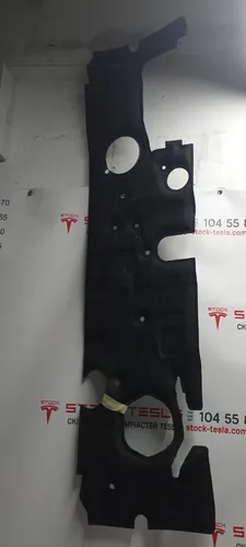 1 Шумоізолятор переднього двигуна зовнішній задній Tesla model S REST 1032644-00-E