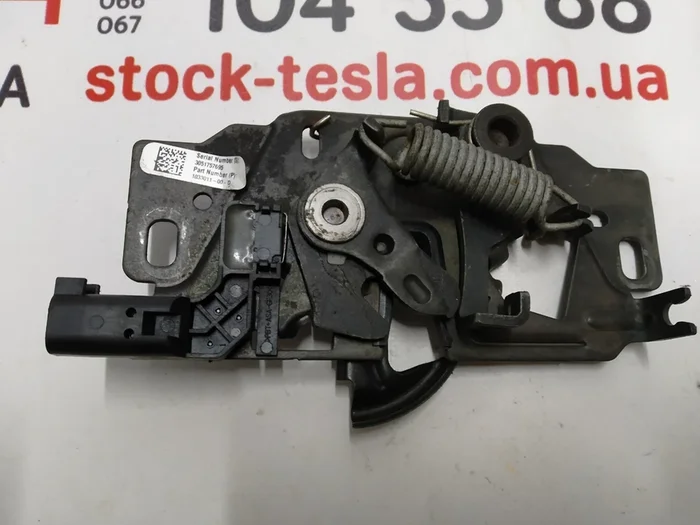 1 Kalechelås Tesla model S REST, model X, model 3 1033011-00-G