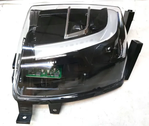 Фара протитуманна права EU UP-LEVEL Tesla Model X 1034329-00-C