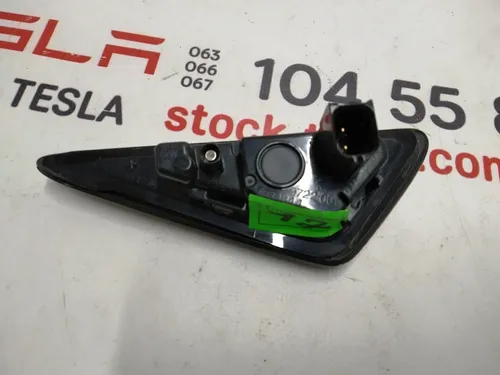 6 Levý blinkr (kamera) CHROME Tesla model S REST, model X 1034344-00-D