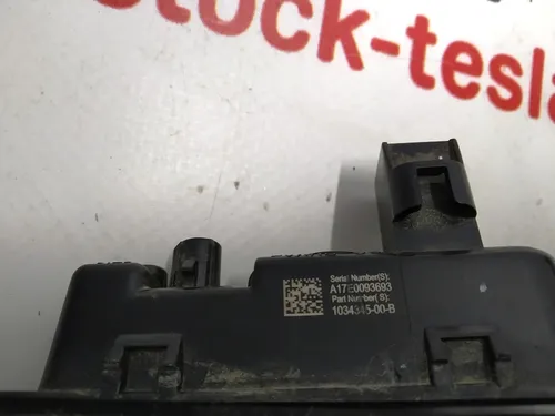 7 Pravý blinkr (kamera) Tesla model S REST, Tesla model X 1034345-00-D