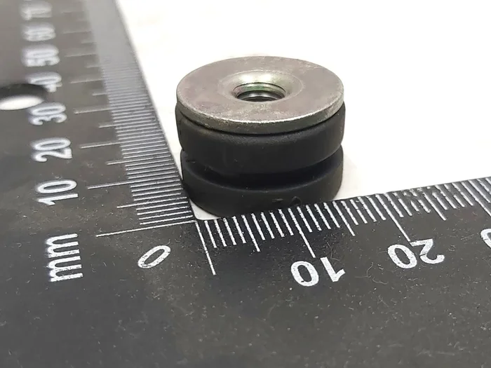 1 用于打开左后/右后特斯拉模型 X 1034485-S0-C 的行李箱/门锁的驱动器的缓冲阻尼器安装