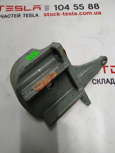 27 Přední pravý držák motoru AWD Tesla model S, model S REST 1034558-S0-E