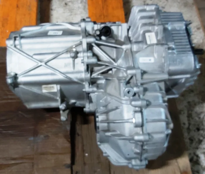 1 Мотор передний без теплообменника Tesla model S REST, model X 1134783-01-J