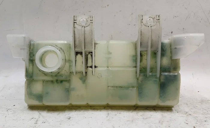 1 Zbiornik wyrównawczy płynu chłodzącego AWD Tesla model S, model S REST, model X 1036124-00-D