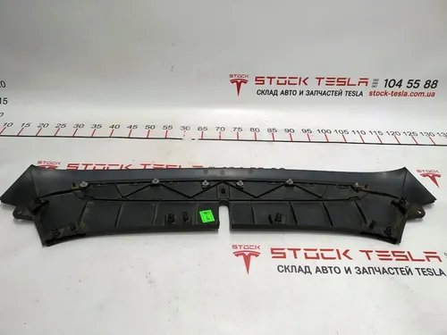 1 Underhuv plastlåda fram Tesla Model X 1036234-00-F