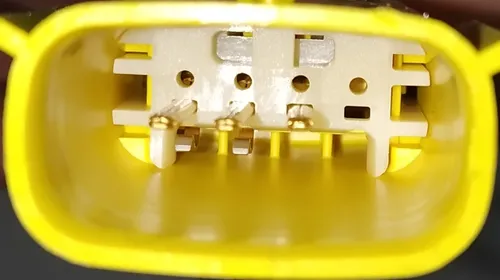 Подушка безпеки пасажирського сидіння Tesla model S REST 1036758-00-E