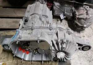 Lille bagmotor uden inverter, varmeveksler med skader Tesla model S REST, model X 1037000-20-A