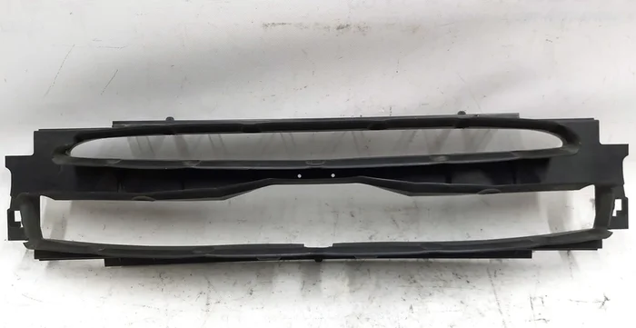 1 中央散热器前橡胶垫（雷达下） Tesla 型号 S 1038208-00-B