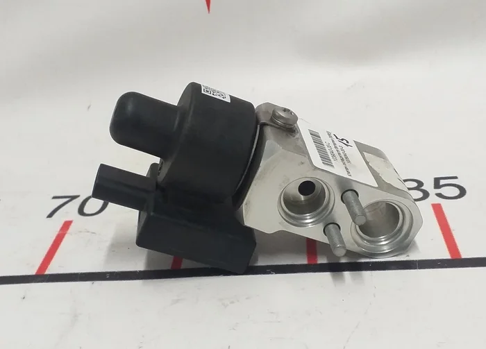 Vanne de refroidisseur de batterie Tesla modèle S REST, Tesla modèle X 1039040-00-G