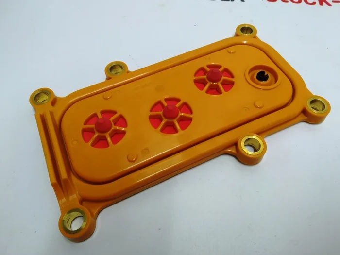 Hovedbatteri ventilationsdæksel plastoverdel Tesla model S REST, Tesla model X 1039545-00-C