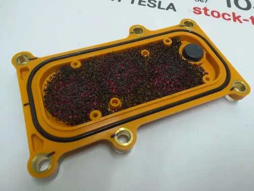 Hovedbatteri ventilationsdæksel plastoverdel Tesla model S REST, Tesla model X 1039545-00-C