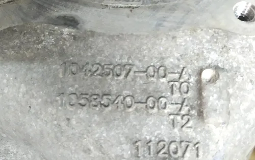 Zadní pravý kloub (čep) RWD Tesla model S, model S REST 1042507-00-B