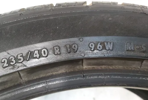 إطار 235/40R19 96 وات M/S CONTINENTAL PROCONTACT RX 6.03 مم بيانات 36/18 طراز تسلا 3 1044255-00-B