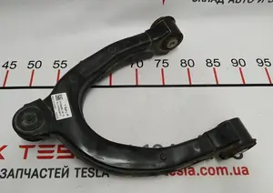 Leva anteriore destra superiore (ferro di cavallo) RWD AWD Tesla Model 3, Model Y 1044326-00-J