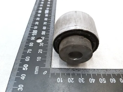 Сайлентблок задніх важелів Tesla Model 3, Model Y 1044443-00-D