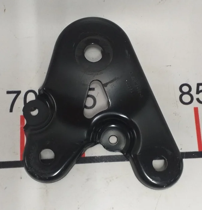 2 Пластина заднього підрамника права Tesla Model 3, Model Y 1044576-00-D