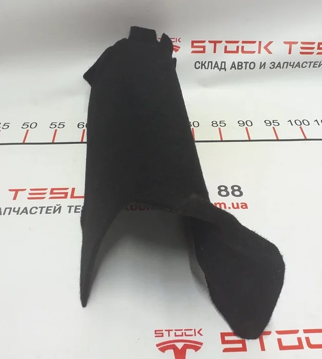 8 左后下纵梁装饰件 (SUBWFR) Tesla model S、model S REST 1045204-00-B