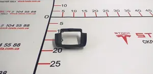 Кожух радара гумовий Tesla model S 1046827-00-A
