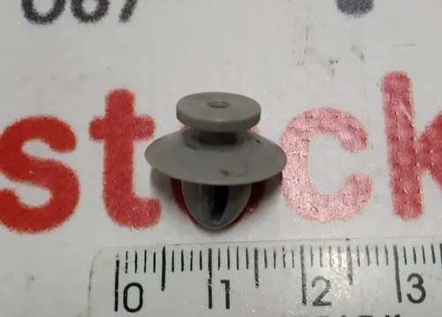 Кліпса кріплення подкапотного пластика 7x1.75-2.25 Tesla model X 1047909-00-C