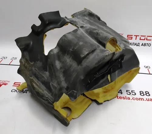 4 Le thermo-refroidisseur du moteur avant est le modèle Tesla Model S Tesla, modèle S, modèle X 1048946-01-A