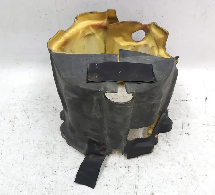 Термокожух переднього двигуна задній правий AWD Tesla model S 1048946-00-B